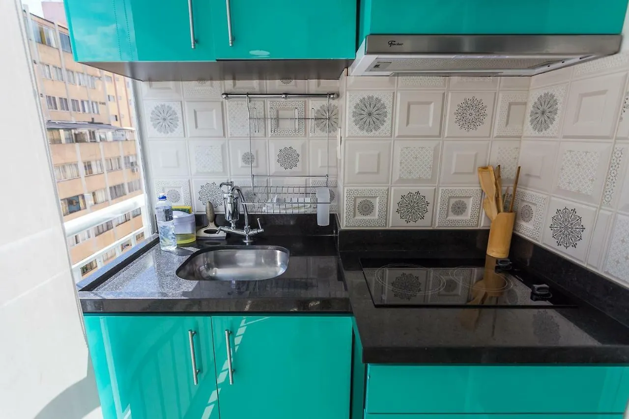 Apto Novo - Um Bloco Do Metro Republica Apartamento São Paulo 0*,  Brasil