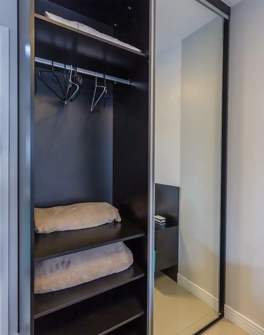 Apto Novo - Um Bloco Do Metro Republica Apartamento São Paulo Brasil